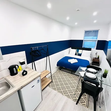 High Standard Central Studios Perfect For Tourists! Londra Esterno foto